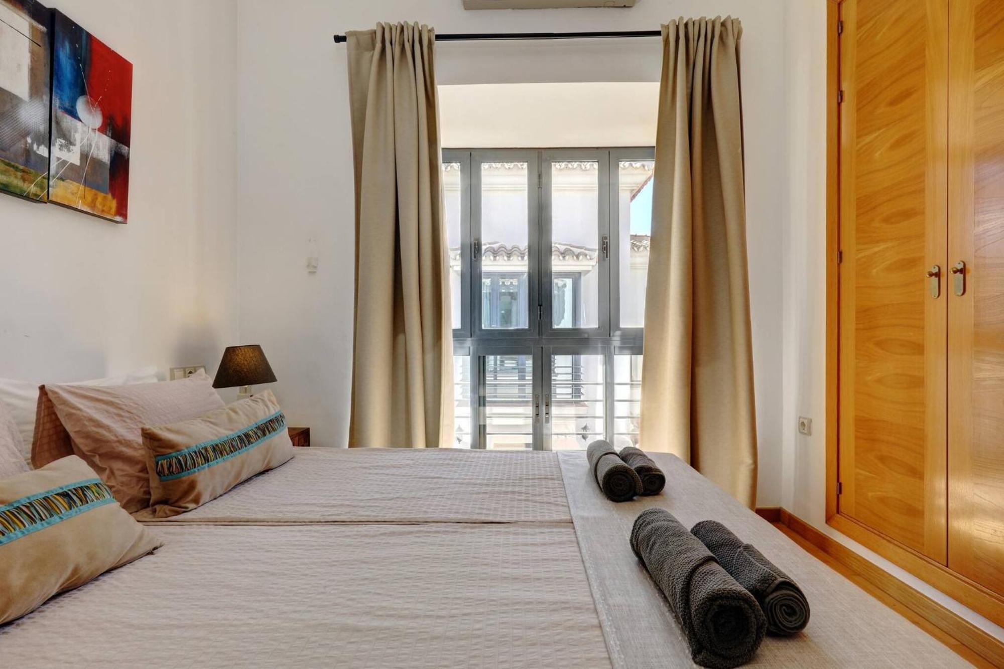 011 Bright And Spacious Villa With Private Pool ベナルマデナ エクステリア 写真