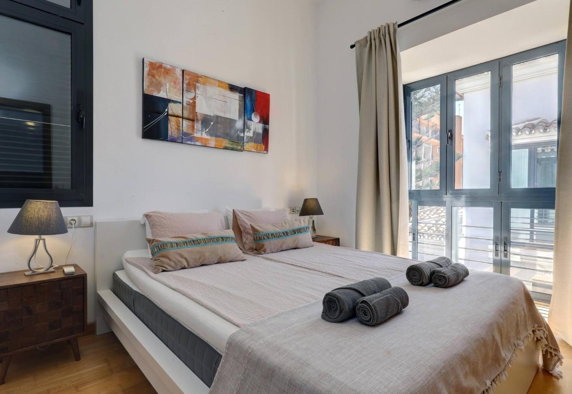 011 Bright And Spacious Villa With Private Pool ベナルマデナ エクステリア 写真