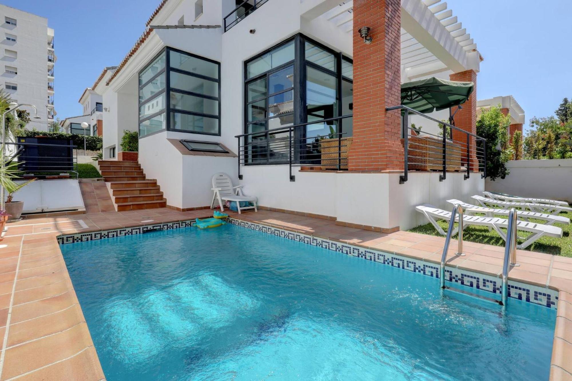 011 Bright And Spacious Villa With Private Pool ベナルマデナ エクステリア 写真